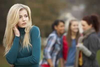 What are some causes of social anxiety in teenagers?