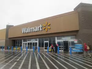 The History of Walmart Essay Sample, Example