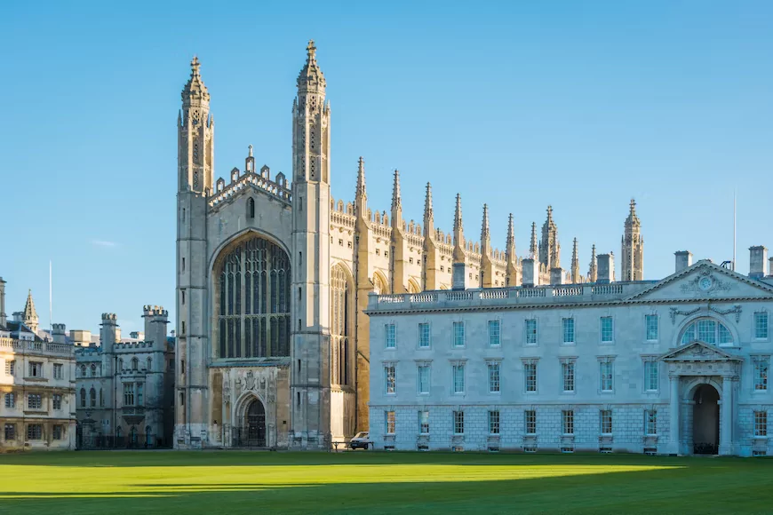 UK Universities Warned Against Overdependence on Chinese Student Fees