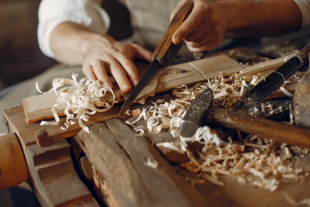 Silicon Valley Tech Workers Trade Keyboards for Chisels in Pursuit of Craftsmanship