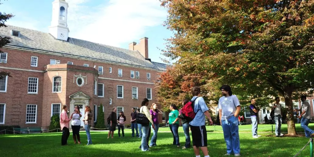 Growing Pressure on Colleges to Abolish 'Legacy' Admissions