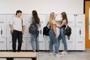 What Is Considered Acceptable in College Dress Code Norms? Students Weigh In