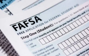 Department of Education Steps Up to Support Colleges Amid FAFSA Rollout Issues