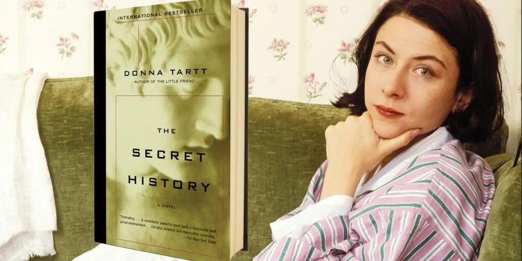 The Secret History Summary